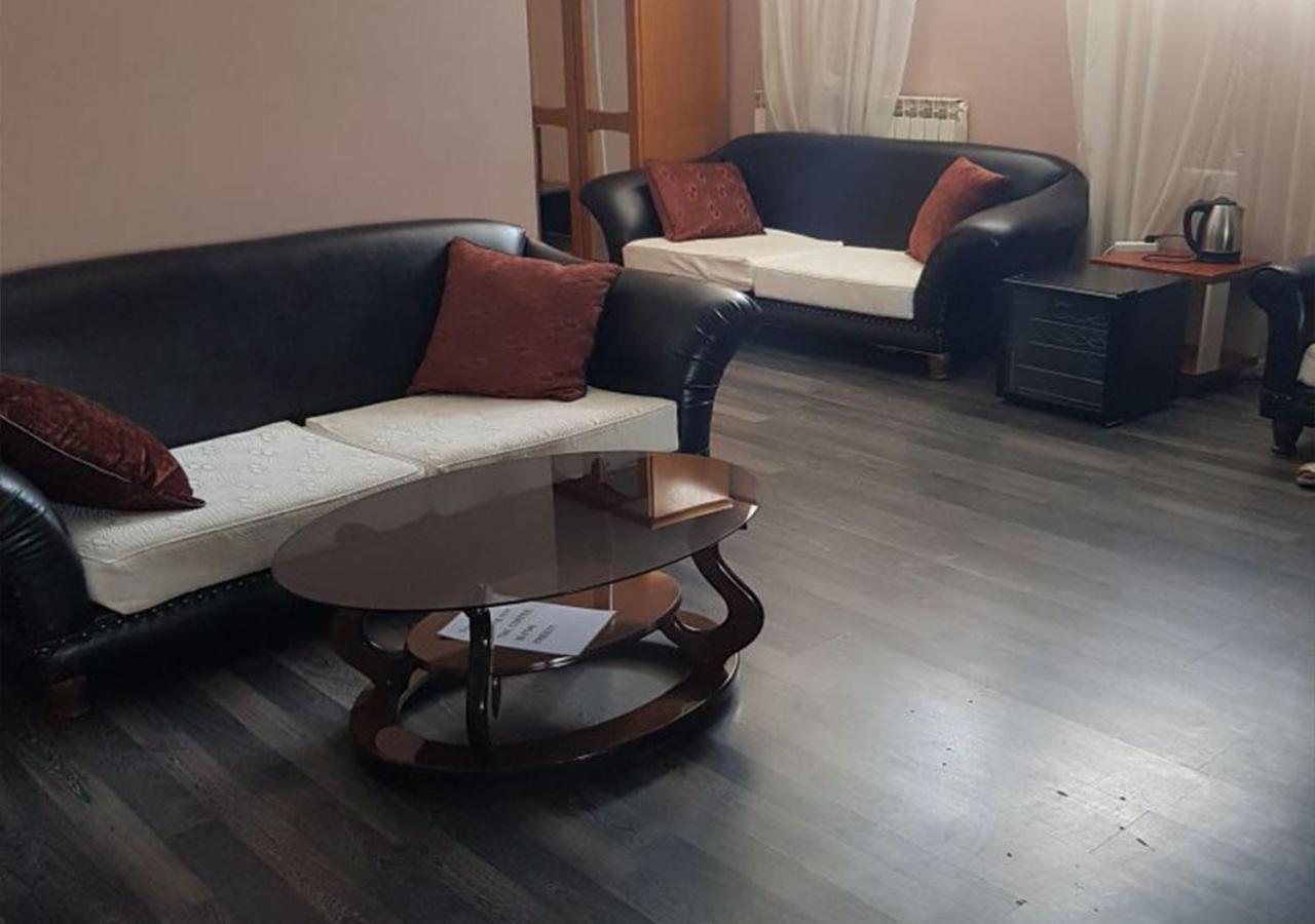 تشيسيناو Emperum Nelson Hotel المظهر الخارجي الصورة