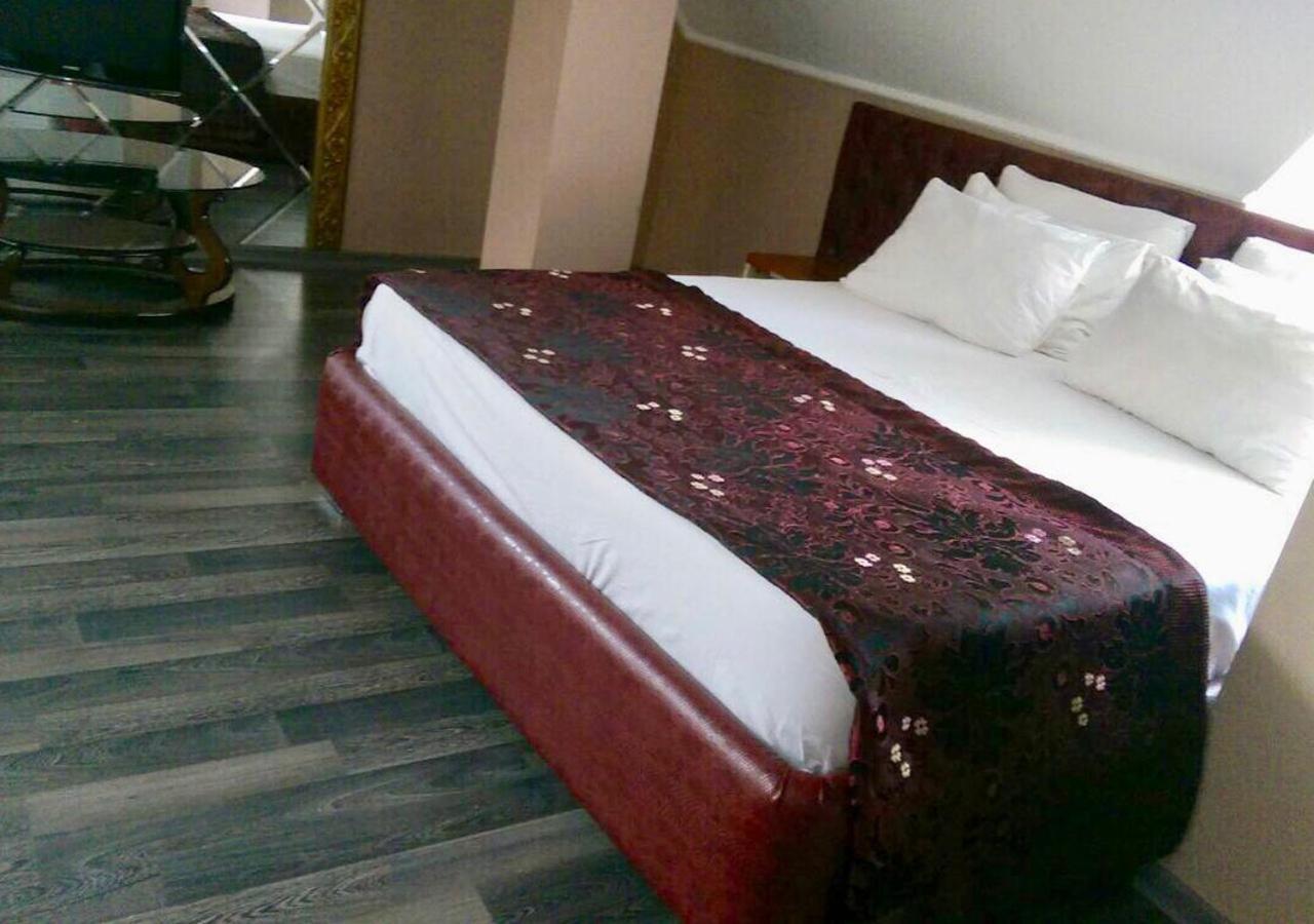 تشيسيناو Emperum Nelson Hotel المظهر الخارجي الصورة